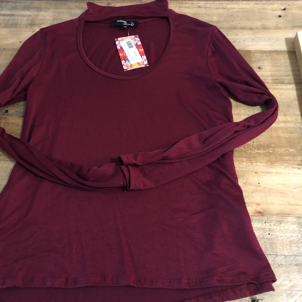 Neck cutout long sleeve top